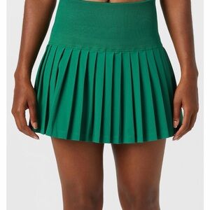 Brand New with Tags Green Pleated Wilson Women's Tennis Pickleball Skirt